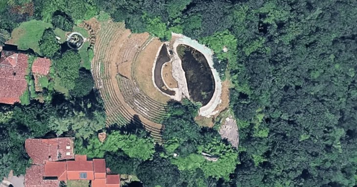 В Італії пенсіонер збудував фальшивий римський амфітеатр і заробляв на туристах 20 років