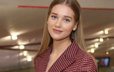 Беременна? Кристина Асмус показала округлившийся животик