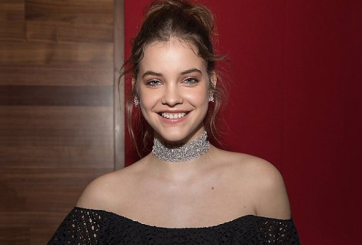 Барбара Палвин отправилась на примерку «Victoria’s Secret» в ботфортах и мини