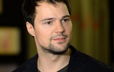 Данила Козловский опубликовал первое фото с новорожденной дочерью