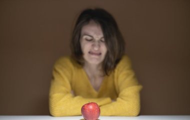 Лікар перерахувала небезпеку дефіциту вітамінів під час дієти