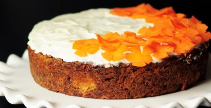 Рецепт морковного бисквита с орехами