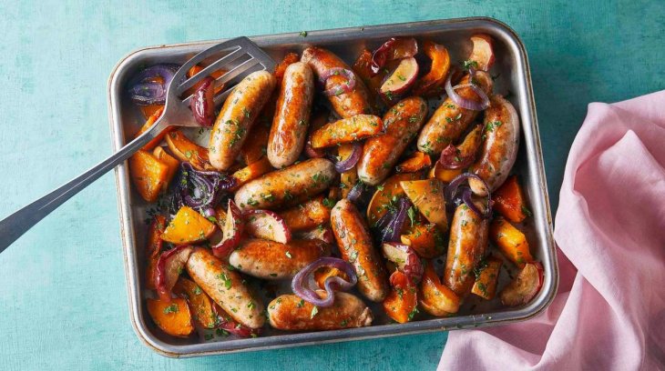 Идеально на завтрак: рецепт касероль – запеканки с сосисками