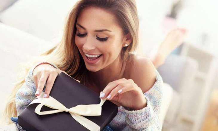 Подарочный этикет: как правильно дарить подарки?