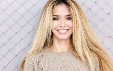 Вера Брежнева отметила свой день рождения в компании супруга