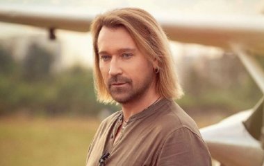 Олег Винник на свежем фото показал, как выглядит сейчас