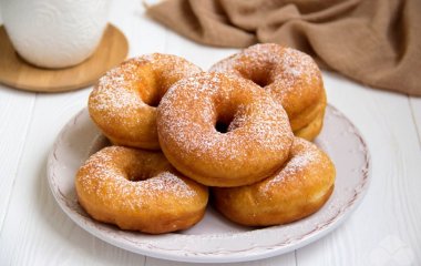 Суперленивый рецепт пончиков: даже не придется касаться теста руками