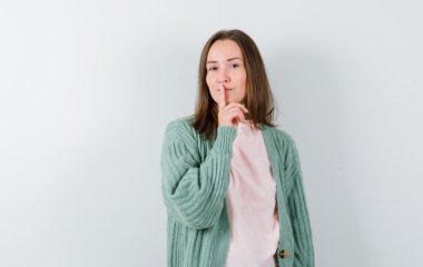 Про що не можна нікому розповідати, навіть близькі не повинні знати про це