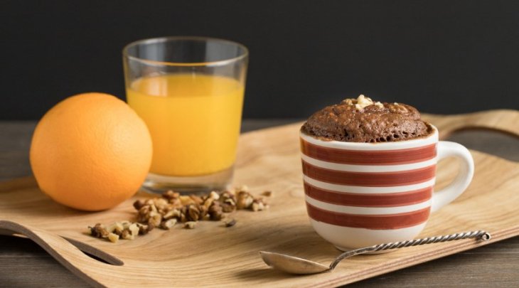 Десерт за 5 минут: простые рецепты сладких блюд в микроволновке