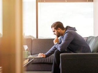 Медики рассказали, чем чревата удаленная работа