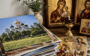 Що робити зі старими церковними календарями й іконками: відповідь священика