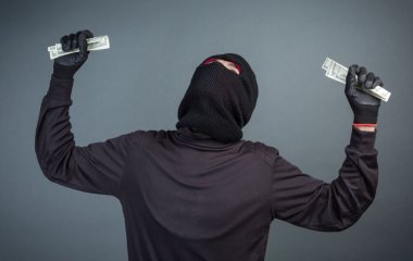 Де не варто ховати гроші – 10 місць, про які точно знають грабіжники