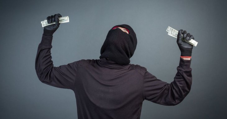 Де не варто ховати гроші – 10 місць, про які точно знають грабіжники