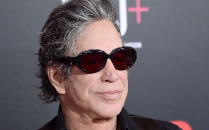 Микки Рурк поддержал украинцев и призвал помогать восстанавливать Херсон