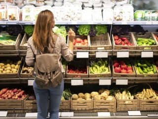 Вчені назвали продукти, які збільшують ризик раку шлунка