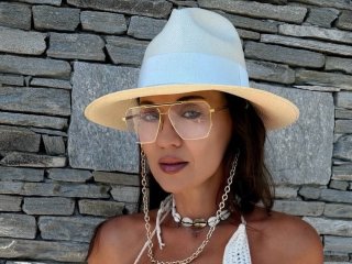 Анна Саліванчук стала жертвою шахрая за кордоном і приголомшила наслідками