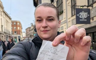 Звичайна жінка стала найбагатшою у світі, але є одне 