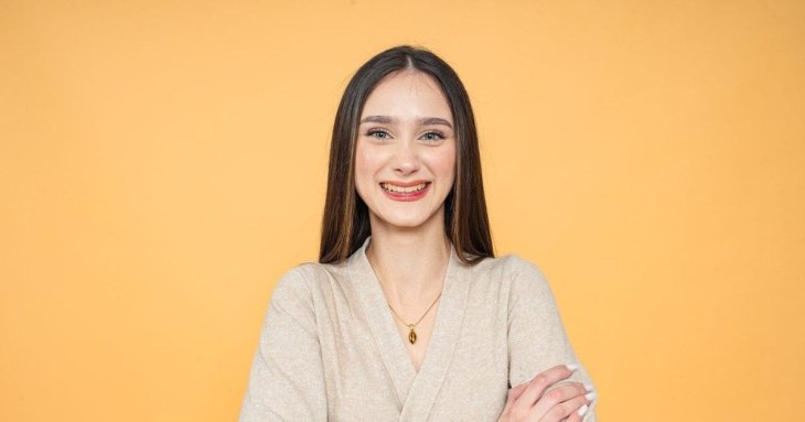Люди, які справляють гарне перше враження, роблять одну річ у перші 30 секунд знайомства
