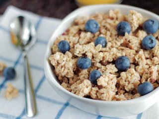 5 причин, по которым вам нужно есть овсянку каждый день