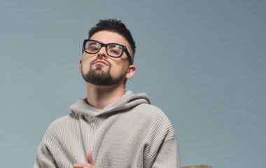 Відомий український співак уперше показав маму-красуню, яка 20 років живе в Італії