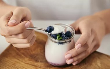 Вчені назвали продукти, які знімають стрес та покращують сон