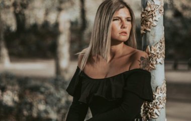7 особенностей женщины, которая будет искать связи на стороне