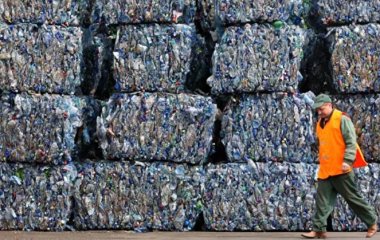Вчені оцінили, як багато пластику з'їдає кожна людина