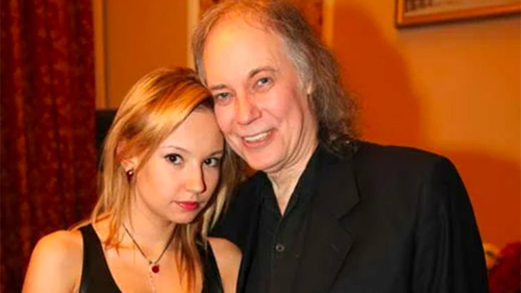 Владимир Конкин продает квартиру покойной дочери