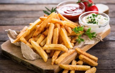 Три совета, как приготовить вкусный картофель фри в микроволновке