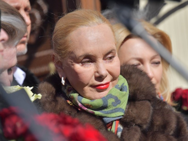 Вдова Кобзона обнажилась на пляже