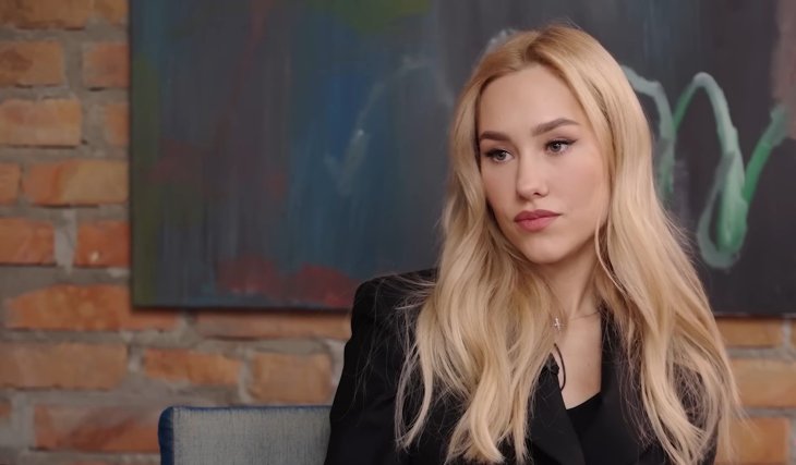 Даша Квиткова с семьей показалась на отдыхе за границей и рассказала о поездке