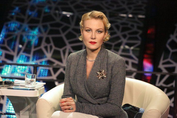 Рената Литвинова рассказала, почему не любит 1-е сентября