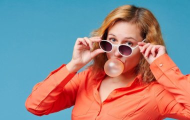 Як довго можна жувати жуйку: відповідь стоматологів, яка вас здивує