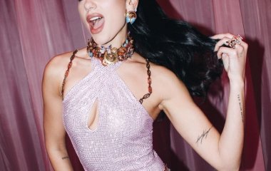 Дуа Липа показала образ в стиле Барби (ФОТО)