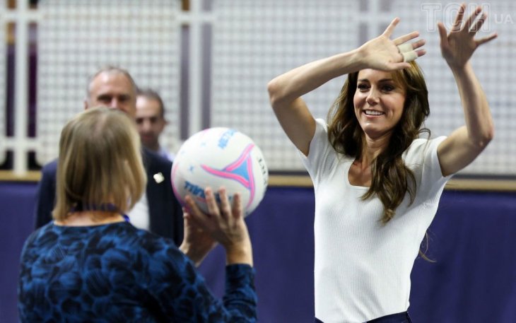 Она в хорошей форме: принцесса Кейт продемонстрировала свои умения на спортивном мероприятии