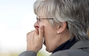 Невролог пояснила небезпеку частого позіхання