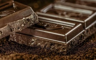 «Вітамін радості»: чому лікарі радять їсти гіркий шоколад щодня