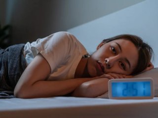 Як швидко заснути та покращити якість сну: звички, які допомагають відновити режим