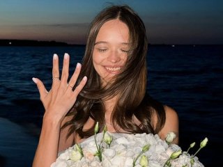 24-річна відома українська акторка вперше виходить заміж і показала фото з розкішного освідчення