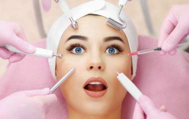 Популярные косметические процедуры, которые на самом деле вредят здоровью и внешности