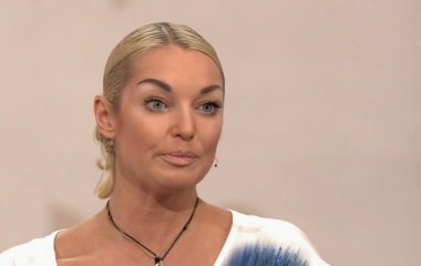 Анастасия Волочкова перенесла дату свадьбы