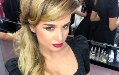 Ксения Бородина показала загоревшее тело в роскошном купальнике