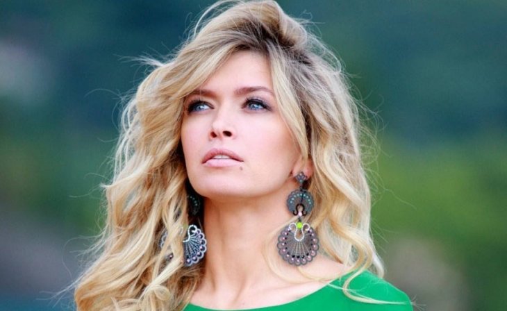 Вера Брежнева почтила память своего отца 