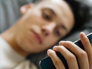 Чи справді смартфон нас прослуховує: експерти розкрили правду про таргетовану рекламу
