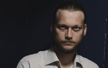 Відомий актор після гучних обвинувачень у насильстві й розбещенні зробив несподівану заяву з фронту