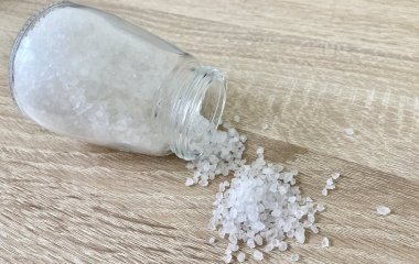 Лікар пояснив, яку хворобу вказує потяг до солоного