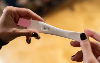 Перші ознаки вагітності до затримки місячних: що варто знати