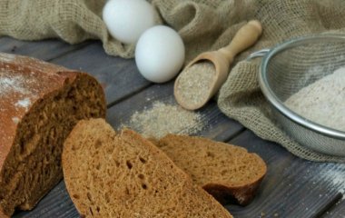 Даємо на сніданок школяру: медики перерахували три корисні продукти