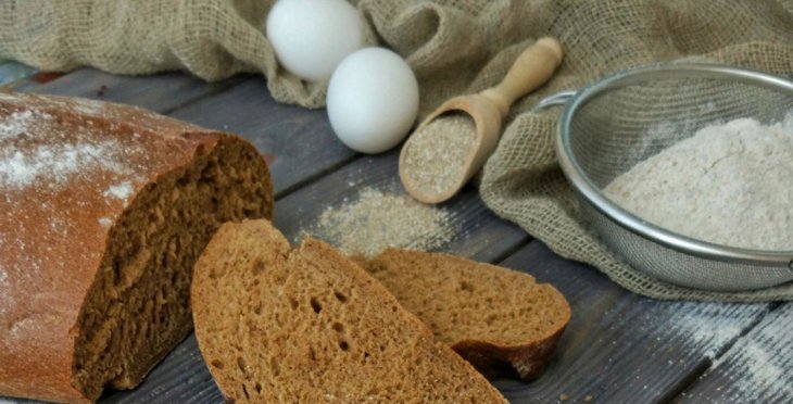 Даємо на сніданок школяру: медики перерахували три корисні продукти