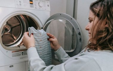 Ви перете деякі речі занадто часто: експерти назвали правильні терміни для всього одягу